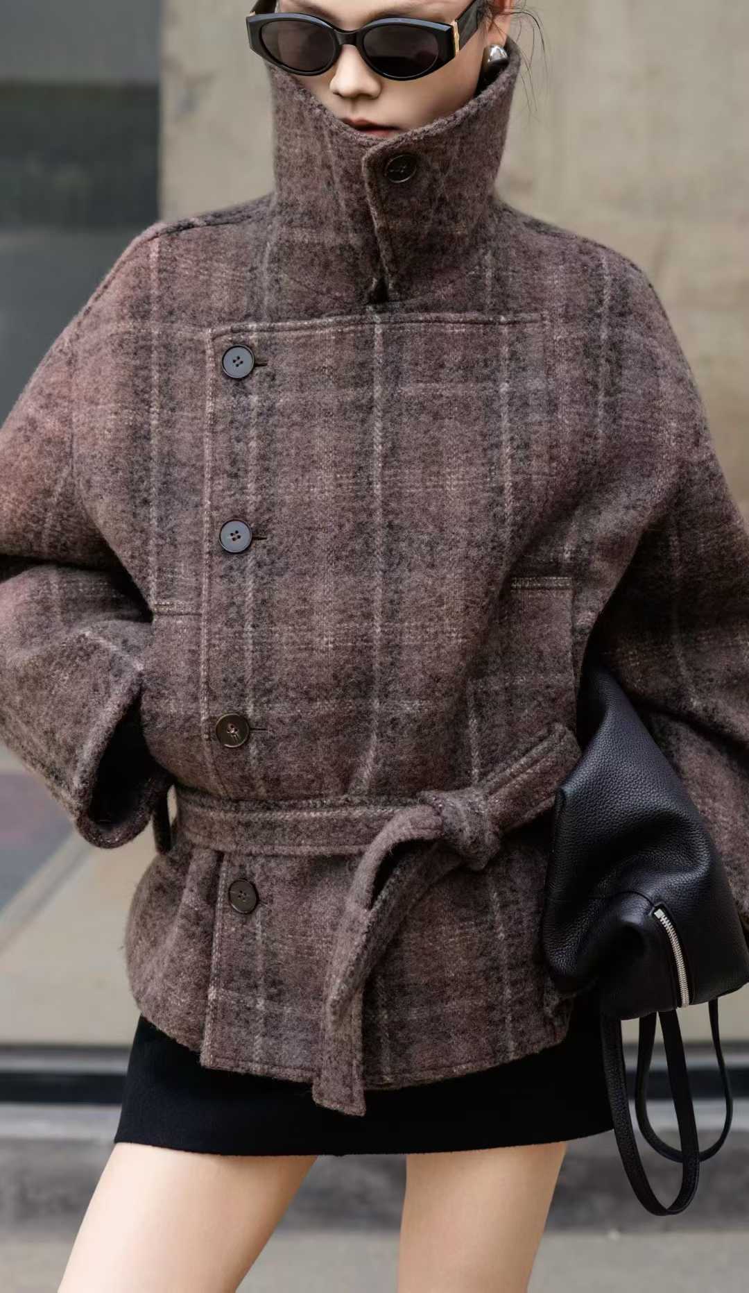 Le maire同款 同源面料 's hardest coat to buy 🧥 came earlier this year The same style as Kim Min-hee was sold out before she could wear it last year 😭 - 【E】
